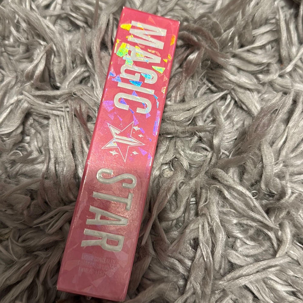 Jeffre star concealer